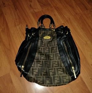 ***IMITATION*** Fendi